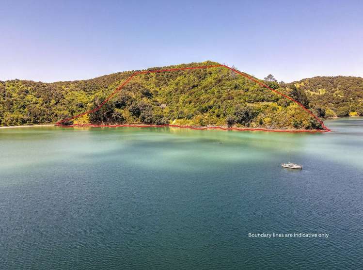 215K Awaawaroa Bay, Waiheke Island_0