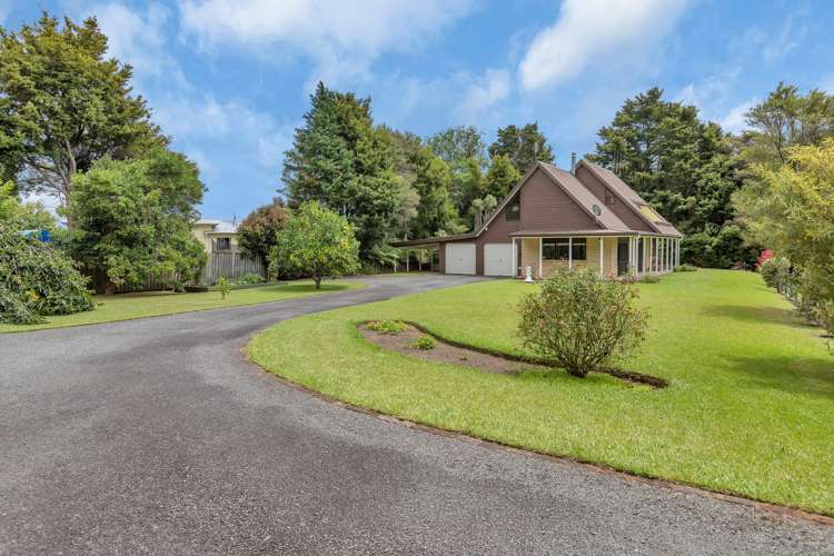 63 Memorial Drive Parahaki_34