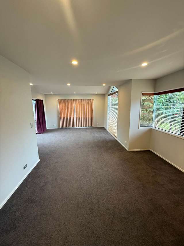 3 Jan Higgins Place Golflands_4