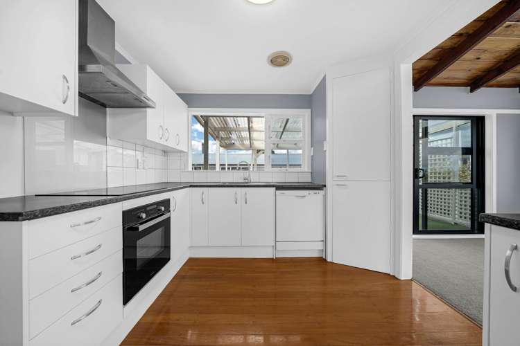 16 Brouder Place Hill Park_23
