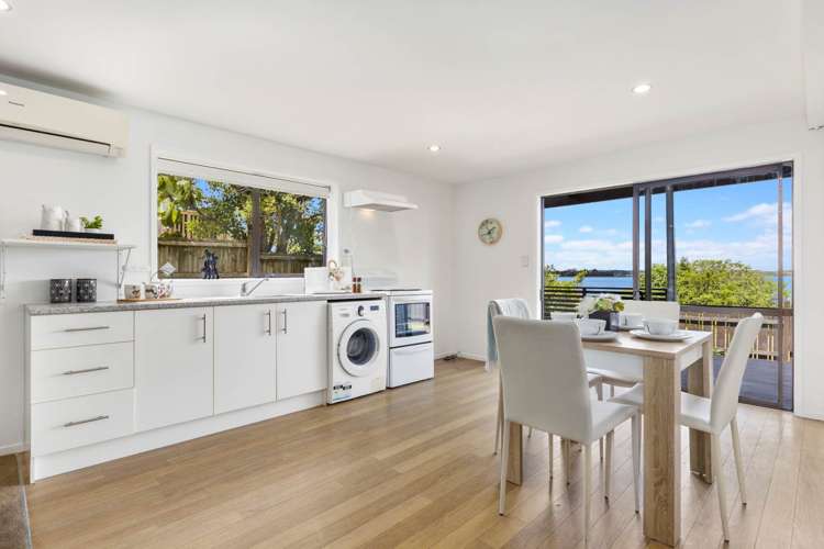 29 Saint Annes Crescent Wattle Downs_17