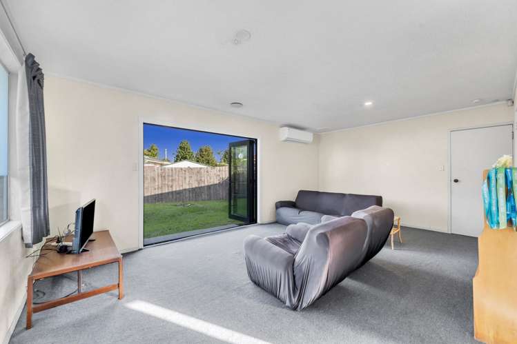 2/48 Tabitha Crescent Henderson_2