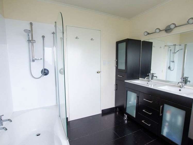 46 Rewarewa Crescent Waikanae_19