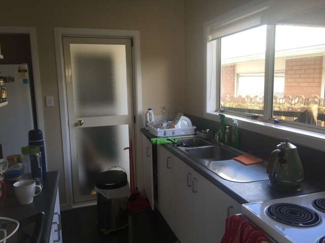 2/84 Wellington Street Howick_4