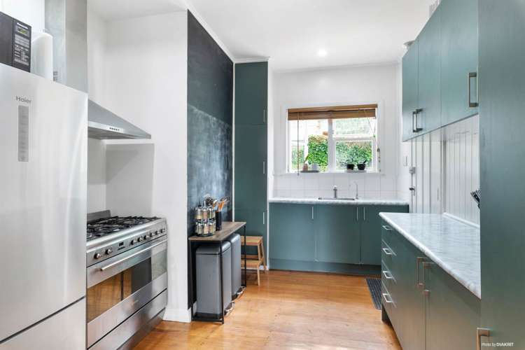 12 Handley Avenue Narrow Neck_8