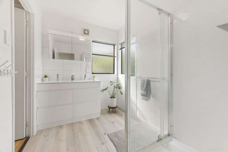 28 Sunward Rise Glenfield_13