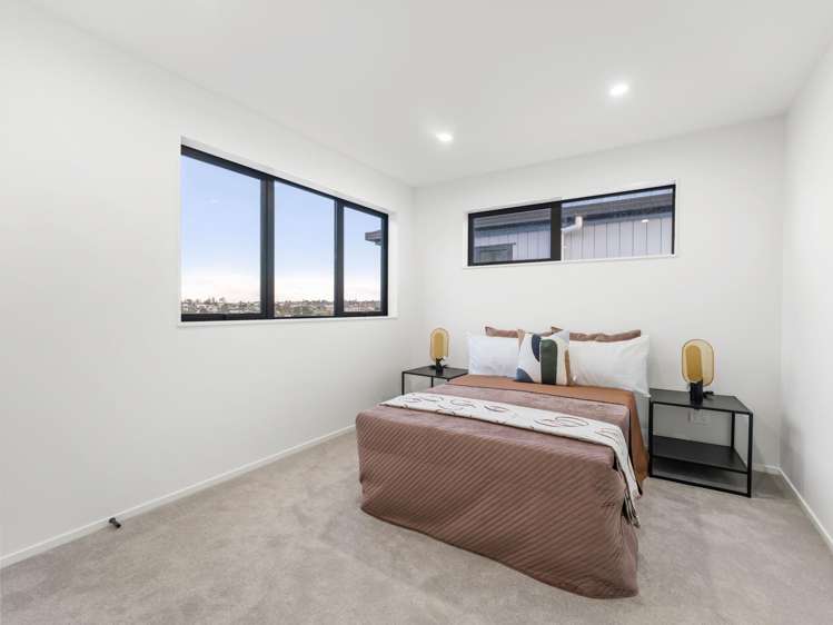 46a & 46b Woodford Avenue Henderson_36