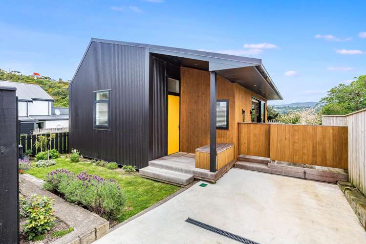 2/56 Raukawa Street_0