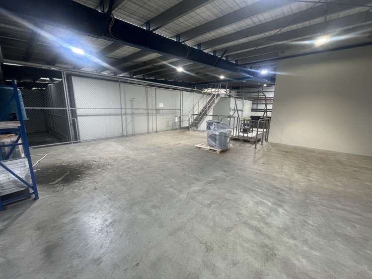 8 Golden Arches Place Wiri_3