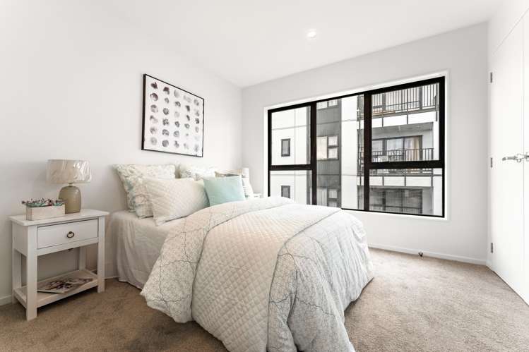 2/3226 Great North Road New Lynn_8