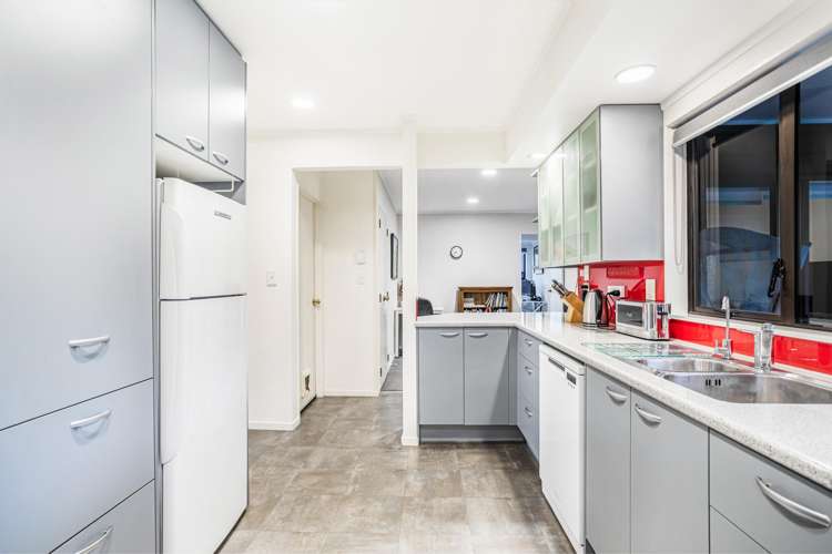 27 Glucina Avenue West Harbour_5