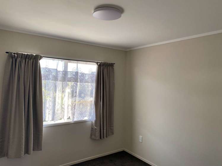 7 Volante Avenue Wattle Downs_12