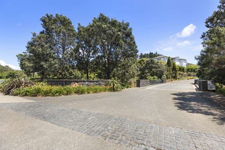 1 Bella Vista Drive Gulf Harbour_19