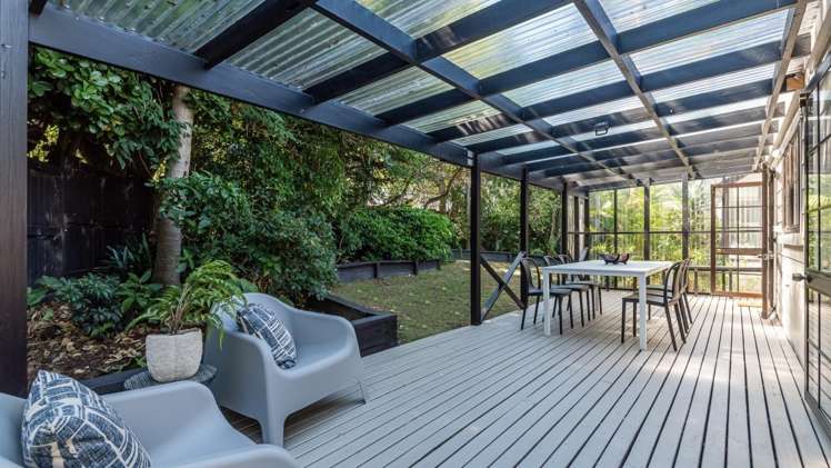 8 Bellcroft Place Belmont_14