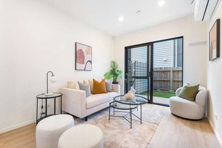 6&7/45 Smythe Road Henderson_5