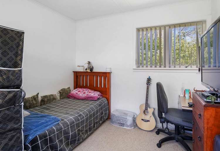 22 McClintock Road Massey_10