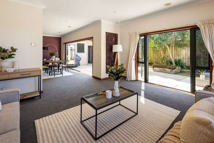 6 Merlin Close Huntington_15