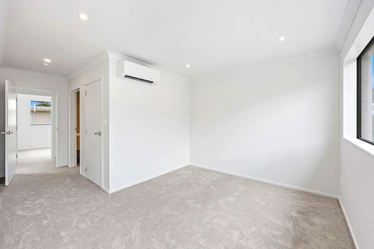 Lot 8-12/71 Royal Road Massey_45