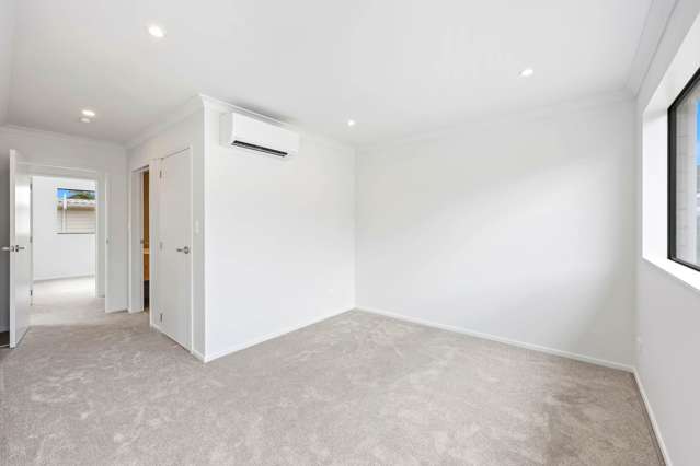 73E Royal Road Massey_4
