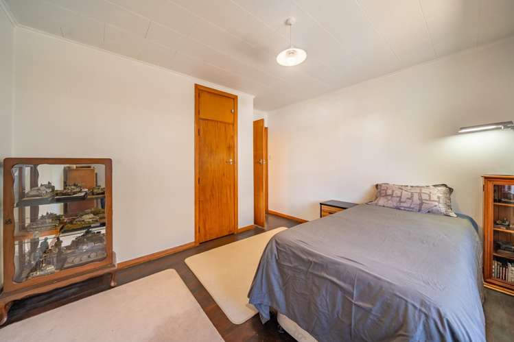 8 Ruru Crescent Heretaunga_16