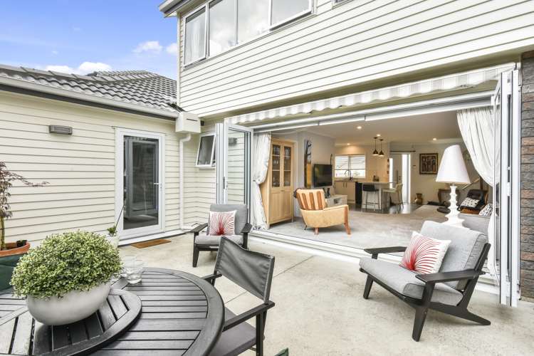 2/50 Cook Street Howick_12