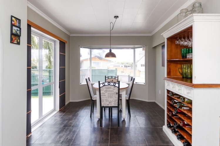 19 Humphries Place Awapuni_11