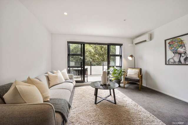 11/8 Dock Street City Centre_4