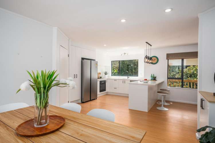 5 Ashfield Grove Churton Park_3