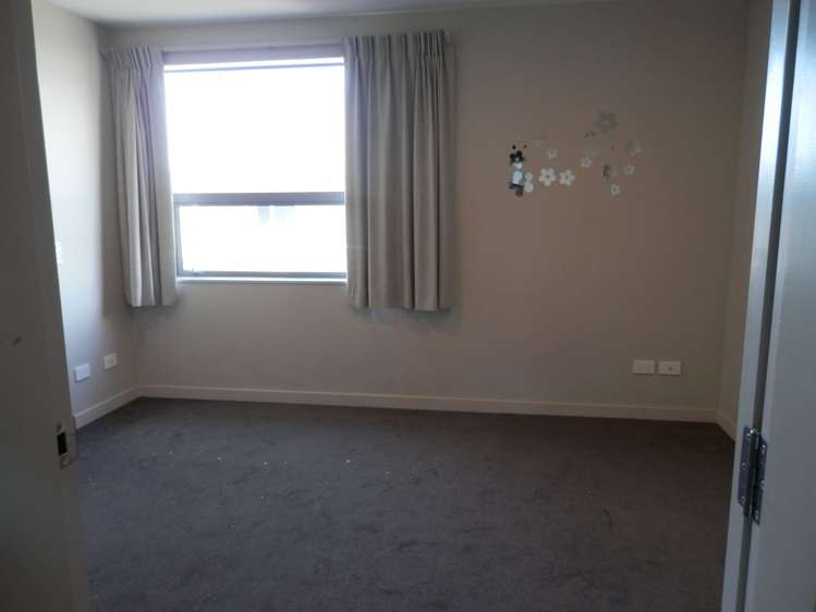 9/2 Stone Street Miramar_18