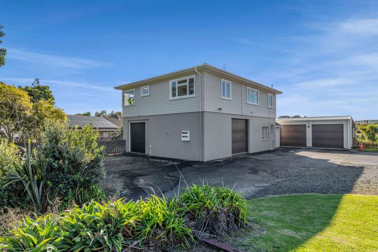 89 Wairau Road Oakura_15