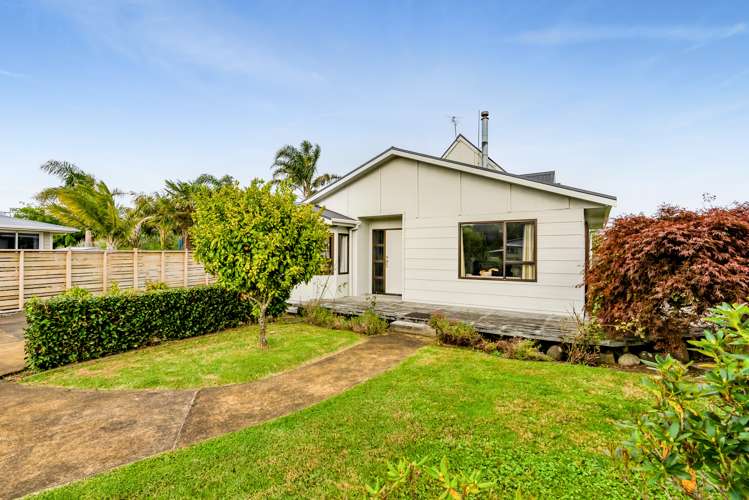 59 Blake Street Waitara_33