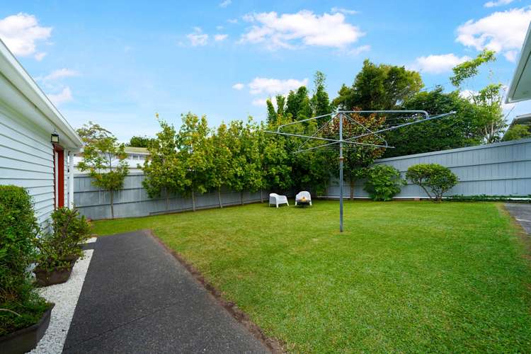 23 Cornwall Street Te Atatu South_13