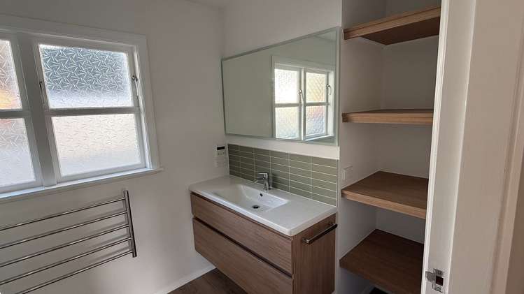 60 Chester Road Tawa_5
