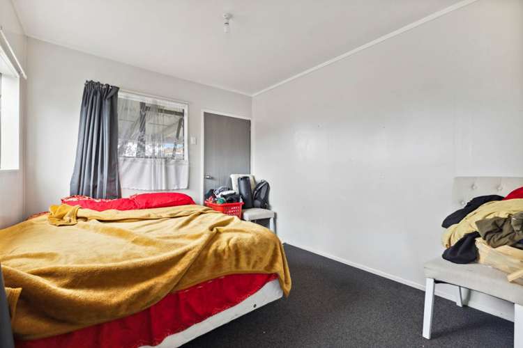 696 Massey Road Mangere_13