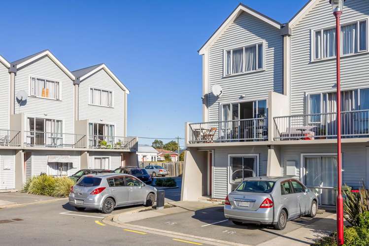 15/31 Poulson Street Addington_2