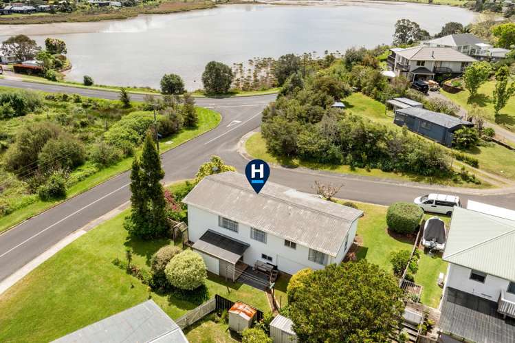 1 Patton Place Tairua_0