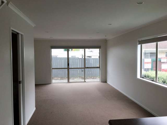 24n Mount Smart Road Royal Oak_1