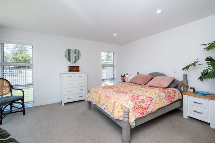 20 Aparima Place Awatoto_12