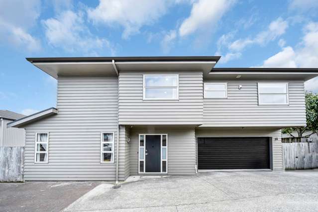 Walk to top Schools & Shops-Family Home in Albany