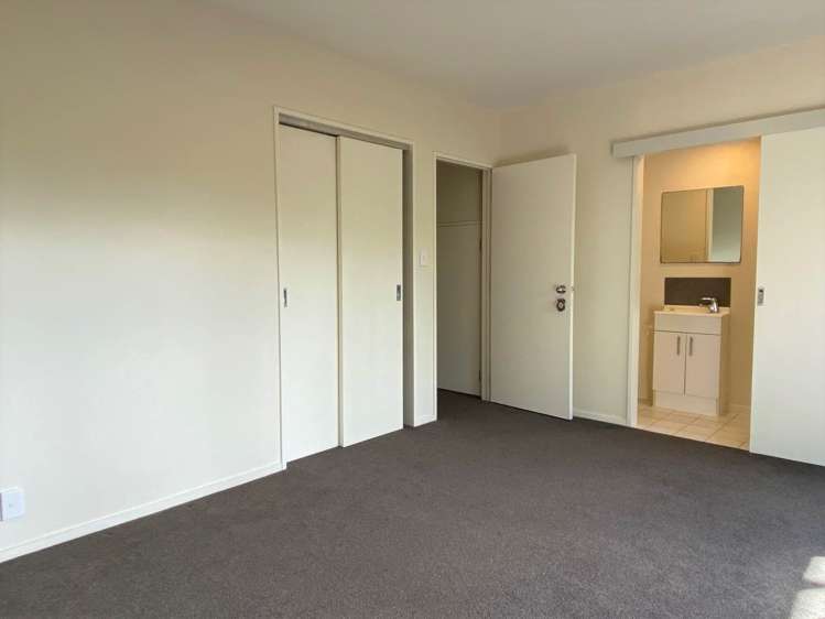 13/6 Ambrico Place New Lynn_9
