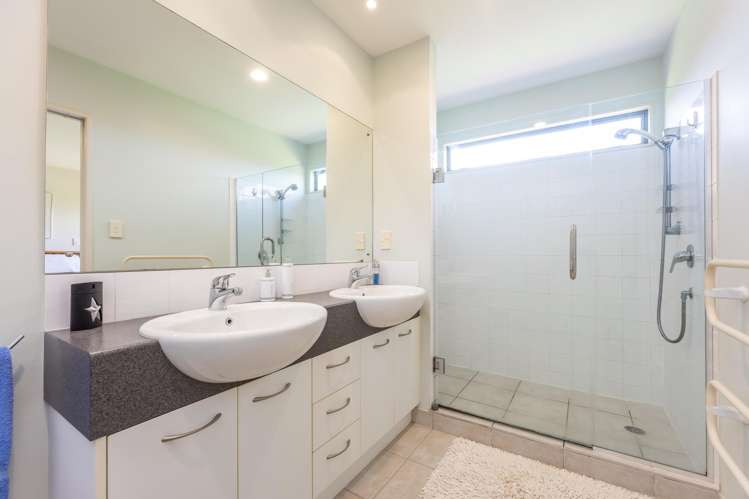 268 Alec Craig Way Gulf Harbour_23