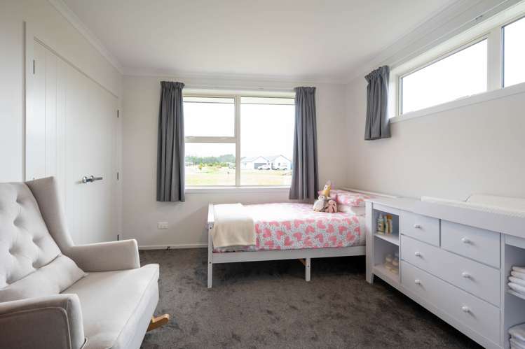 6 Kanuka Grove Kinloch_16