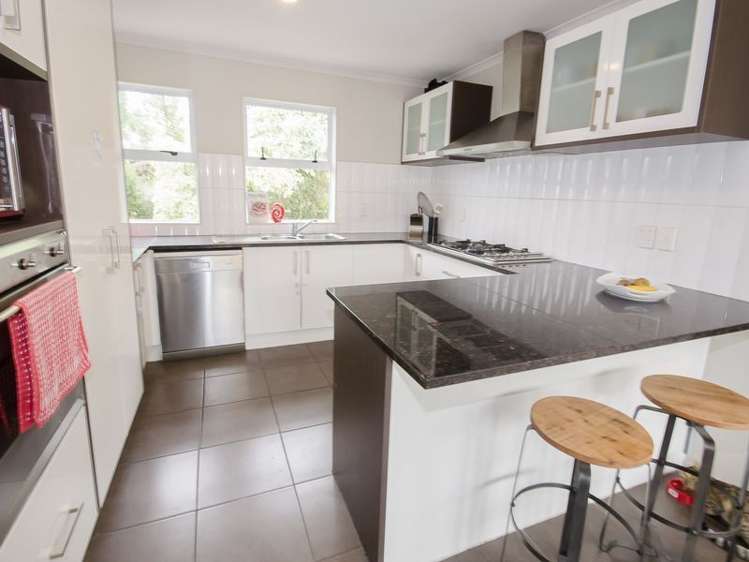 12 Albert Street Hamilton East_5