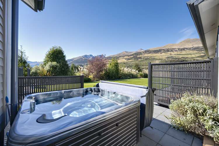5 Amphion Way Glenorchy_18
