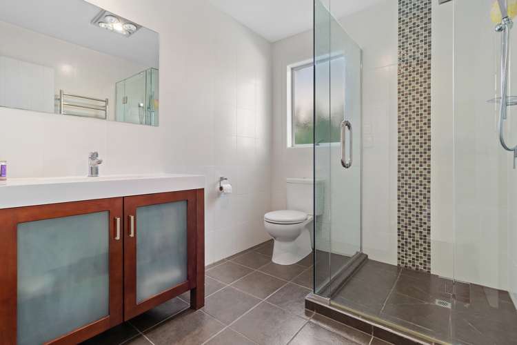 8 Wychwood Avenue Henderson_14