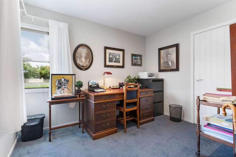 27 Armstrong Avenue Carterton_12