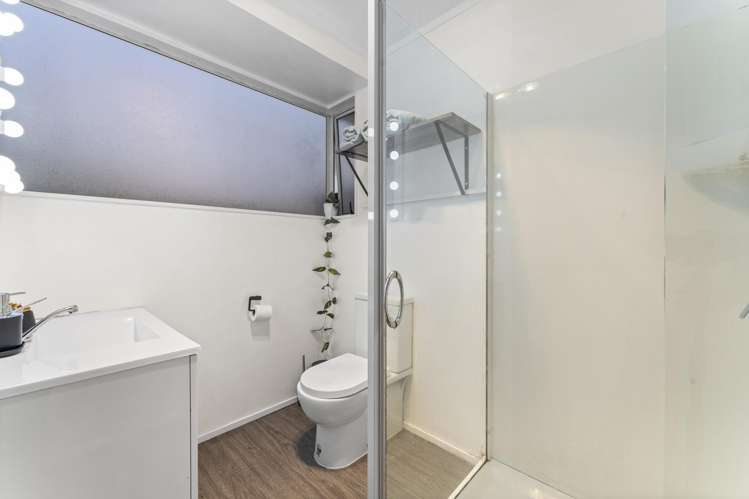 123 Universal Drive Henderson_20