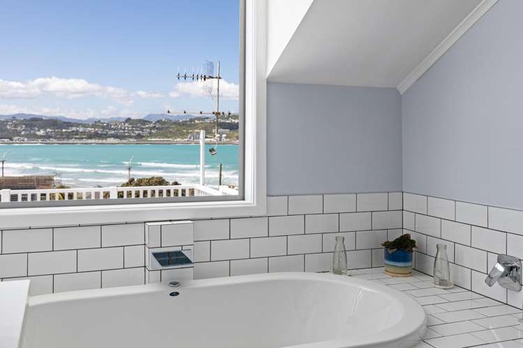 234 Sutherland Road Lyall Bay_9