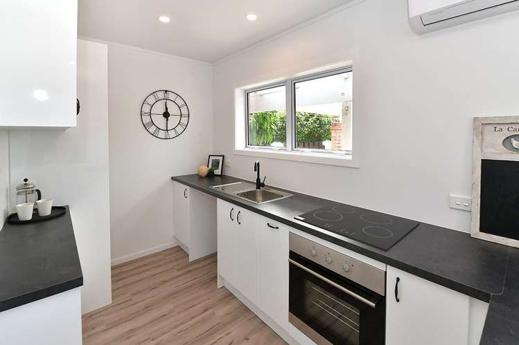 1/70 Florence Avenue Orewa_10