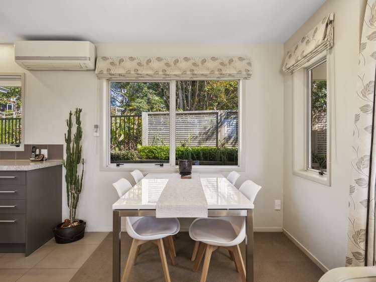 5a Simmonds Grove Greerton_4